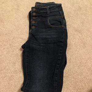 Delia’s High Waisted Jeans